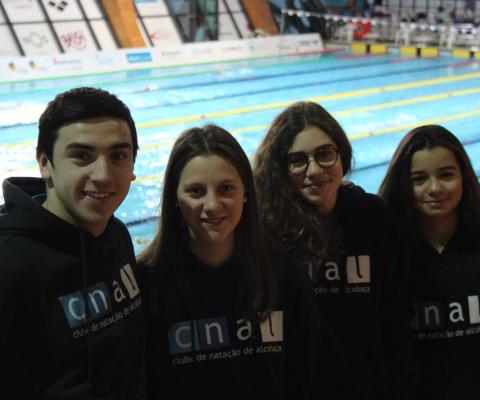 Nadadores que representaram o Clube de Natação de Alcobaça nestes campeonatos