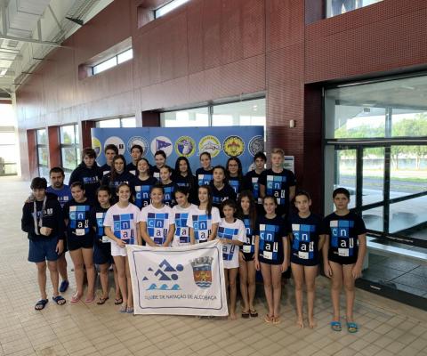 Nadadores do CNAL que participaram no  Campeonato Distrital Juvenis e Absolutos PC