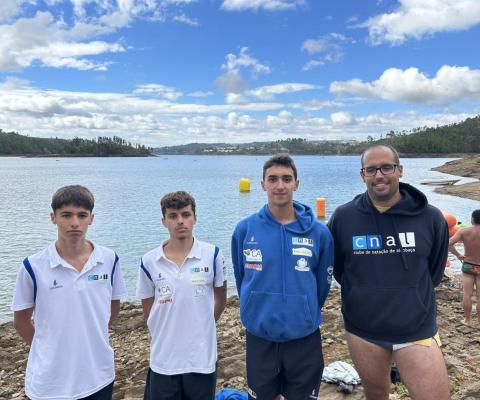 Nadadores do CNAL que participaram 