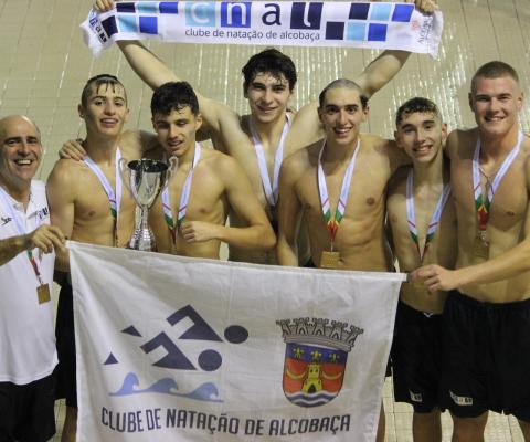 Nadadores do CNAL que participaram 